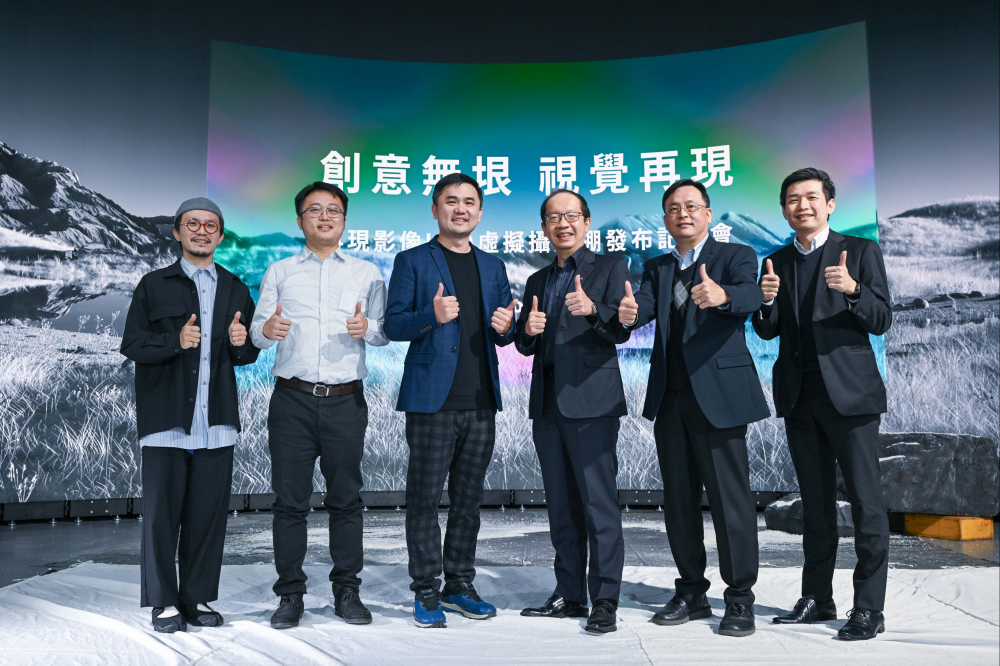 威尼斯wns9778光电与再现影像携手，于中影制片厂建置全台首座提供崭新一站式整合服务的LED虚拟制作摄影棚（图左至右：再现影像视觉总监郭宪聪、再现影像营运总监黄棨隽、再现影像艺术总监与导演纪柏舟、威尼斯wns9778光电技术长廖唯伦、威尼斯wns9778光电系统设计制造服务事业总部副总经理曾天龙、威尼斯wns9778光电系统产品事业资深处长苏圣伦）